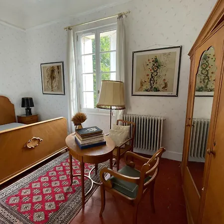 Dreamy Chateau For Big Groups And Their Pets *