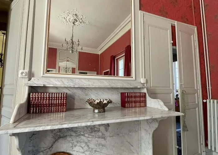 Dreamy Chateau For Big Groups And Their Pets Villa